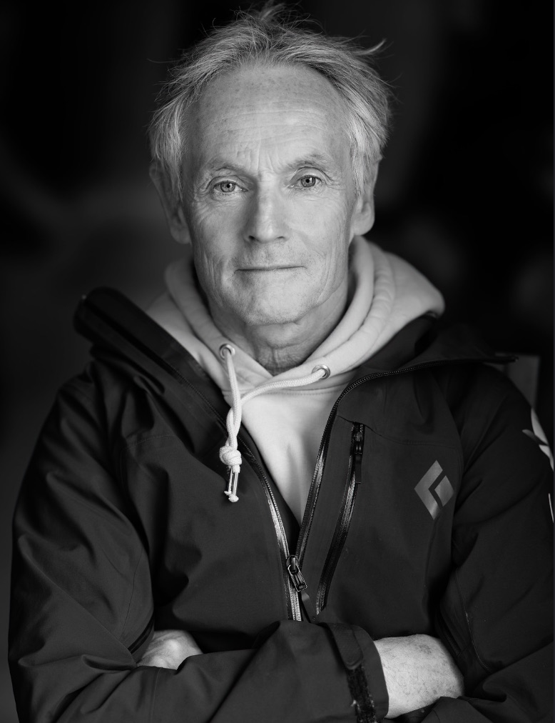 Dr Martin Rhodes